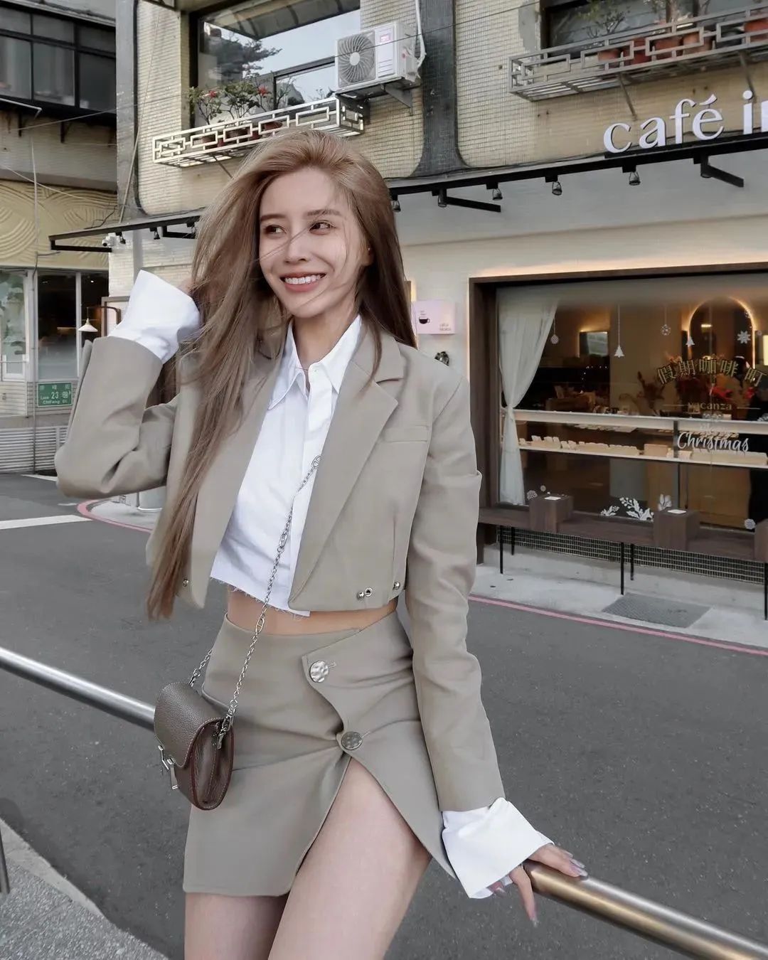 台湾网红陈可颉，明艳动人的美女模特