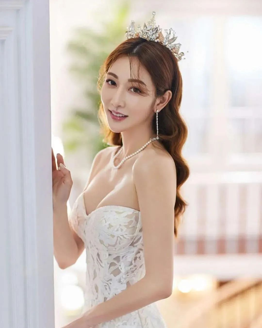 曾莞婷,40岁至今单身未婚的她，美出新高度