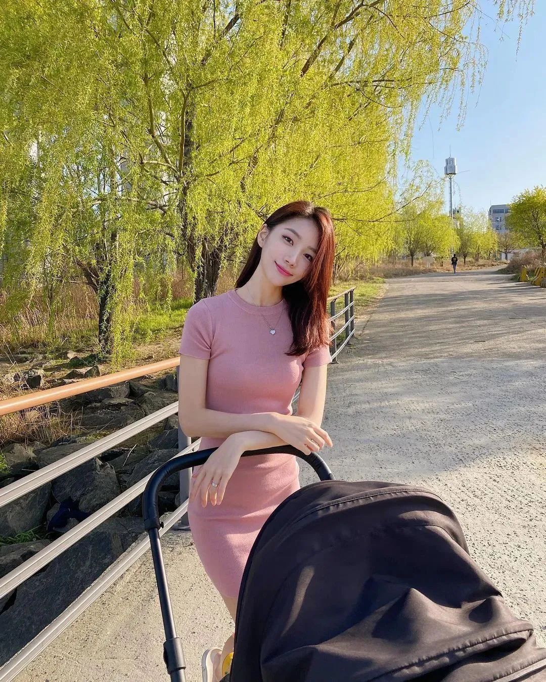 尤塞拉，又甜又美的韩国健身女神
