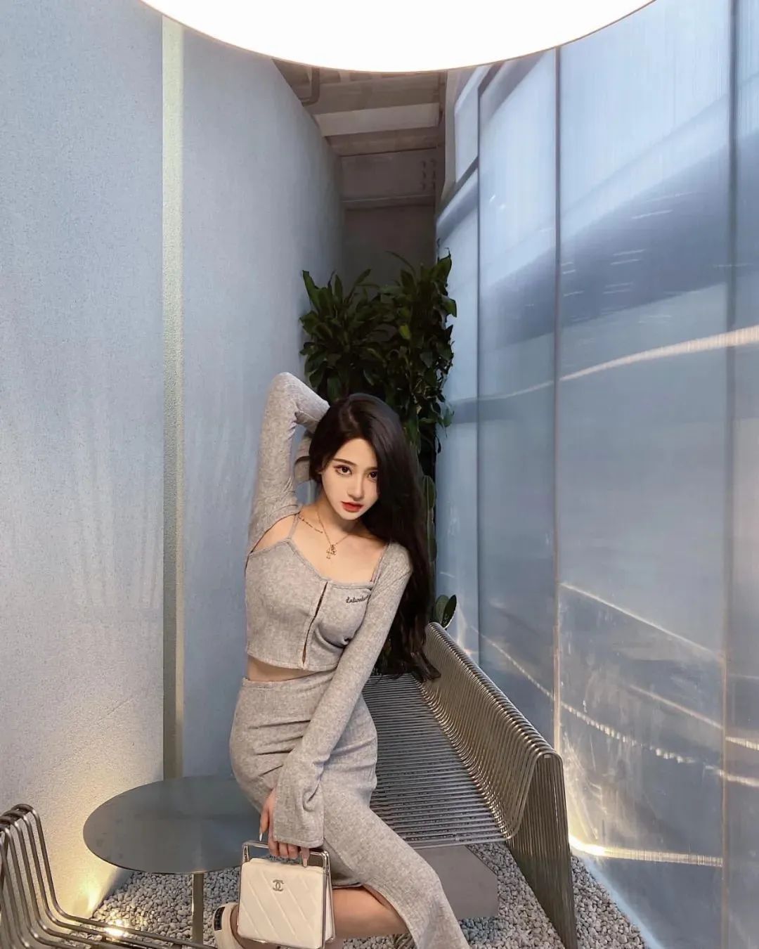 国产网红小77，从头到脚都十分精致的网红美女