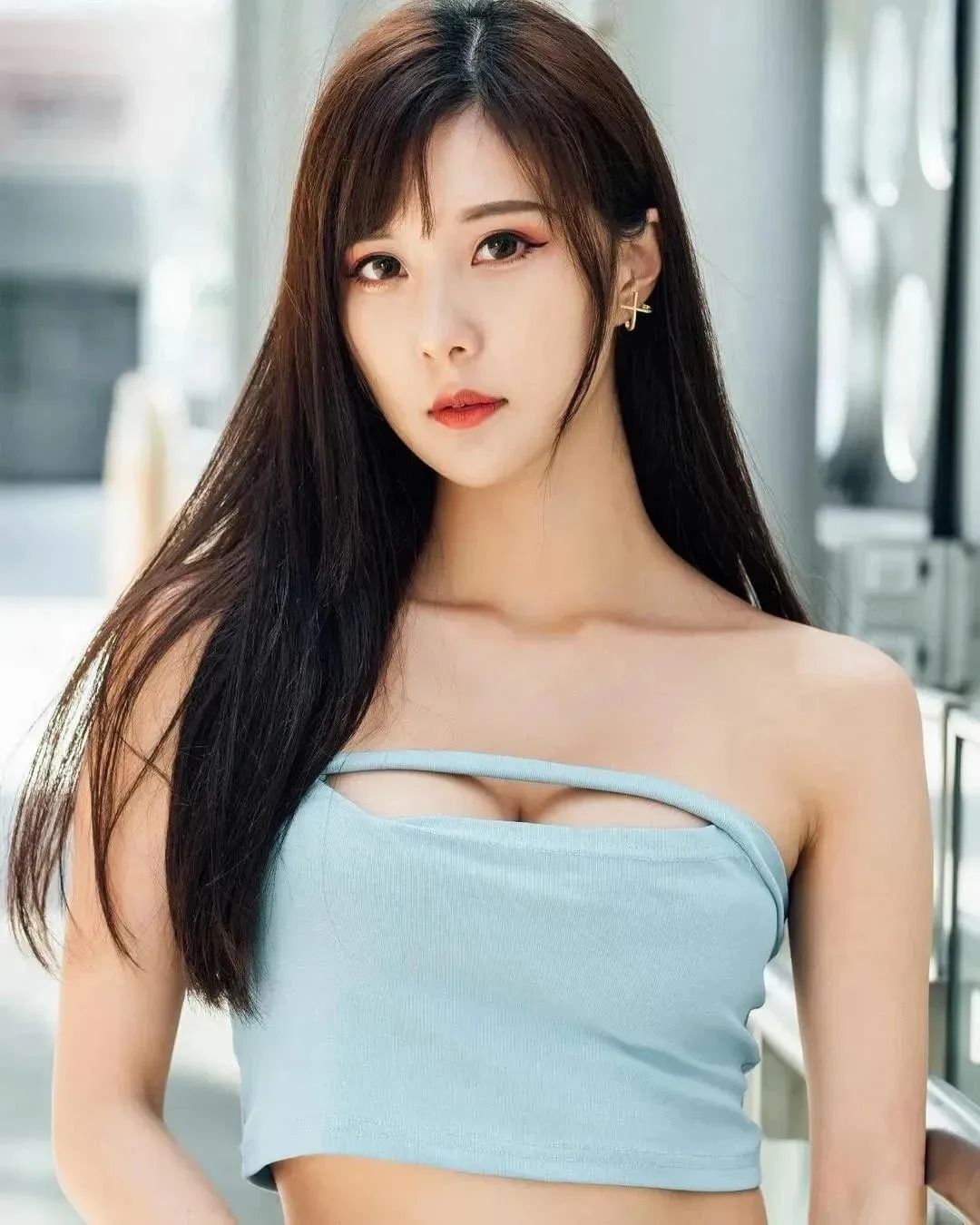 台湾艺术大学校花陈郁晴，甜美可人的气质女神