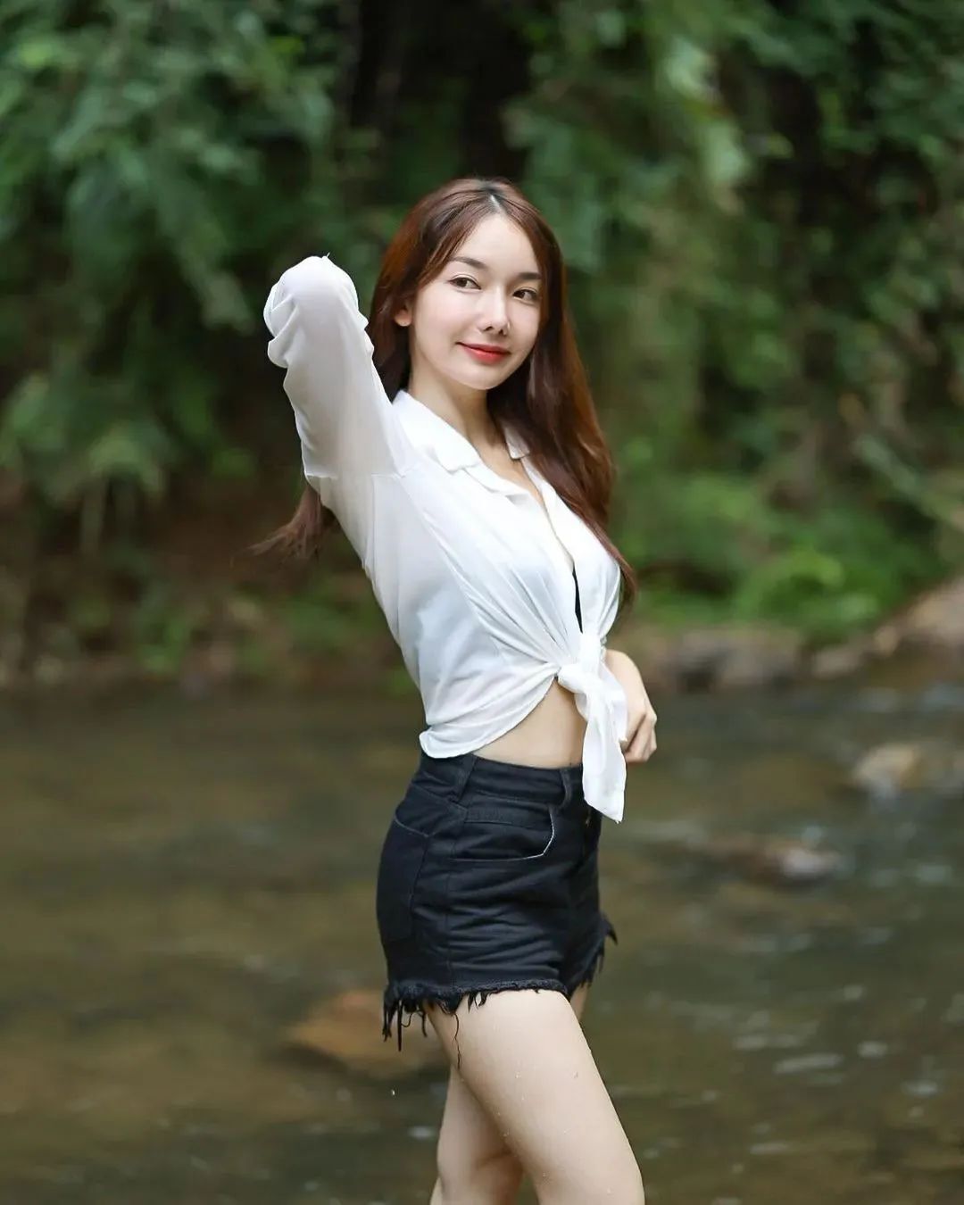 泰国女神nick，笑容甜美迷人的气质女神