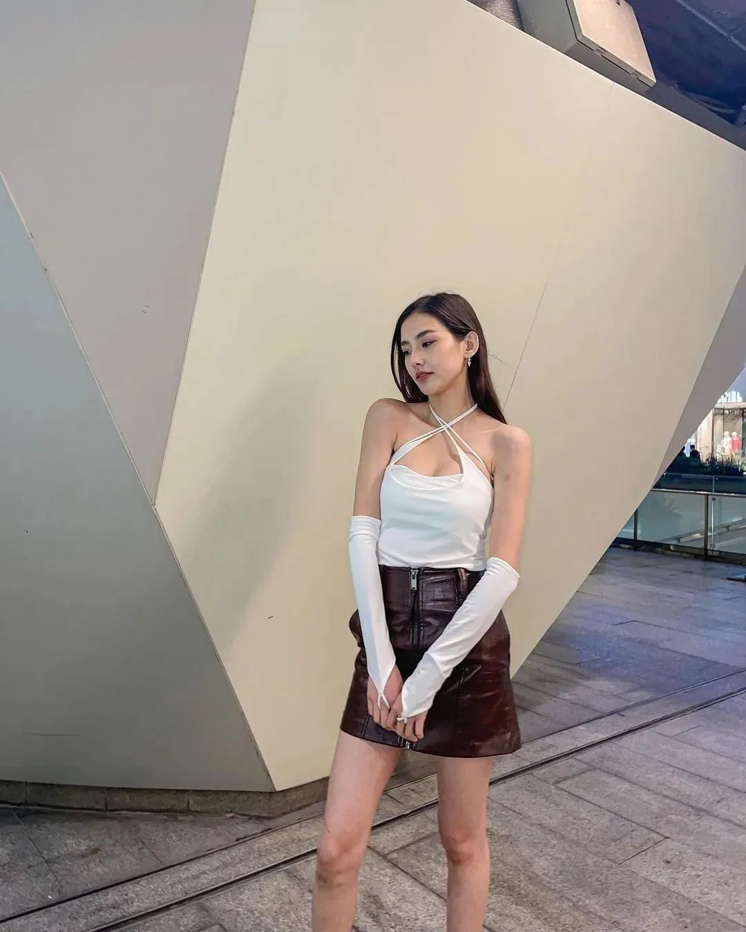 泰国名模瓦拉塔雅，30岁单身未婚的她，美出新高度