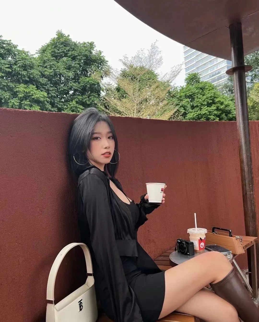 国产网红李如儒，百变造型切换自如的港风女神