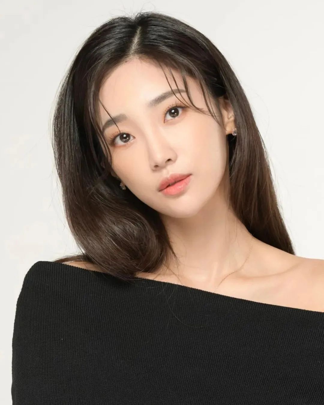 韩国网红yooseung，气质出众的性感辣妈