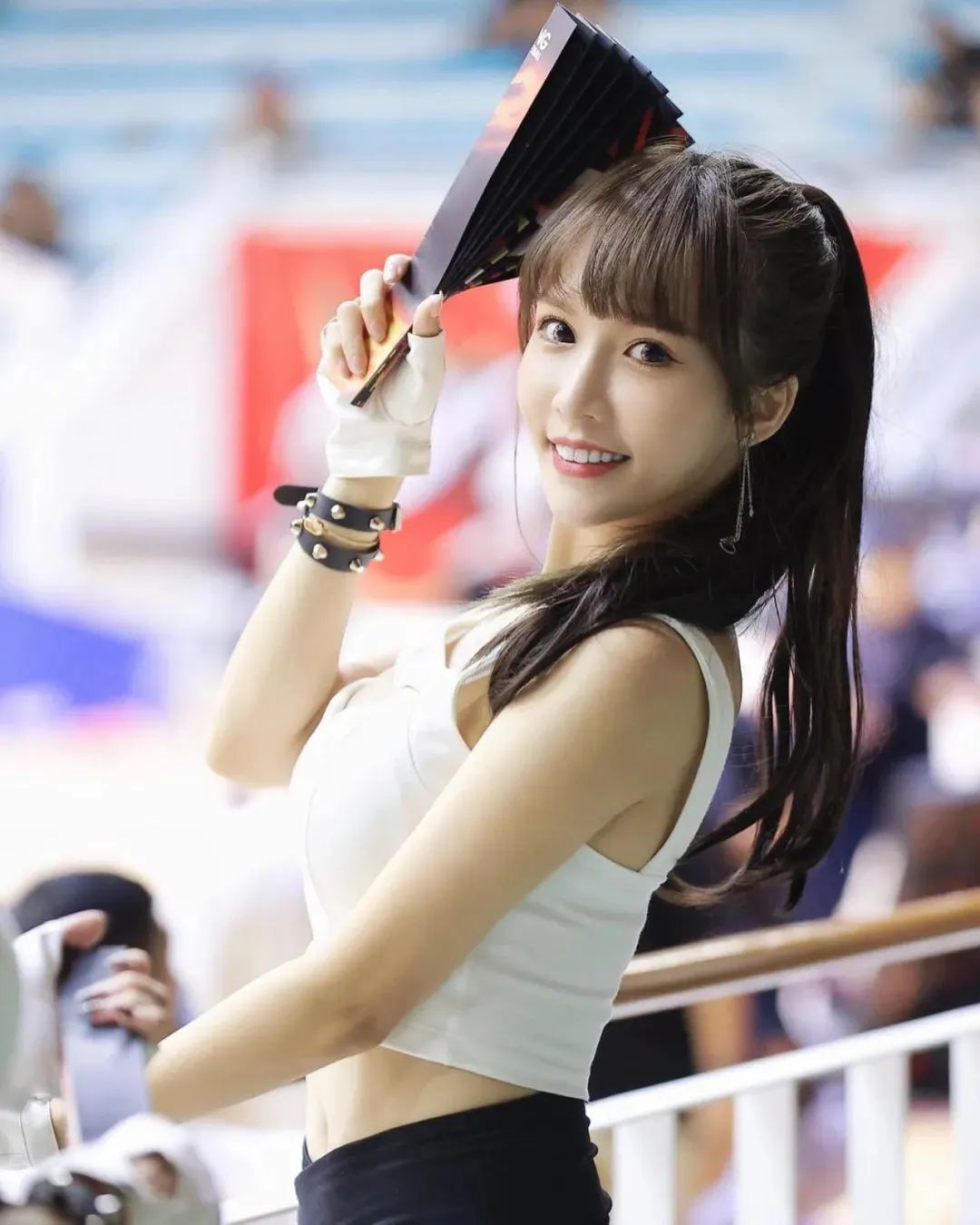 台湾网红王俪洁，甜美迷人的啦啦队女神