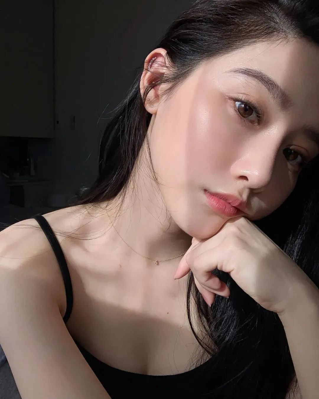 台湾初代网红陈玟予，甜美可人的气质女神