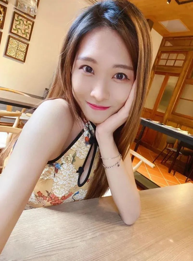 梁凯晴，笑容甜美迷人的台湾最美女主持人
