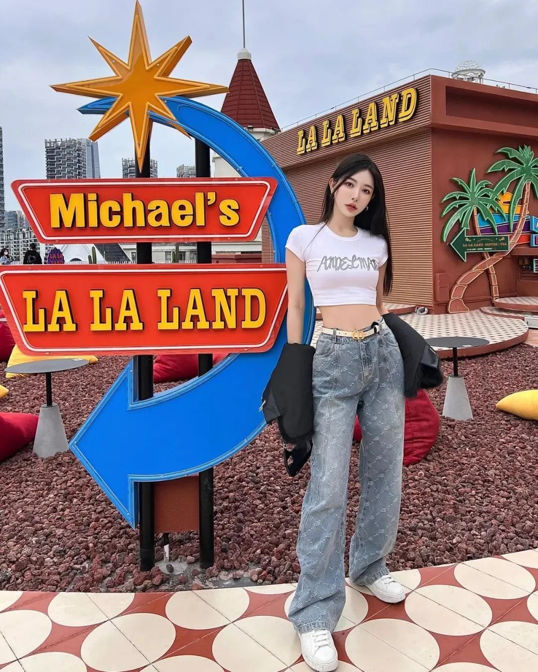 国产网红olivia，甜美迷人的她，是多少人心目中的完美型女友