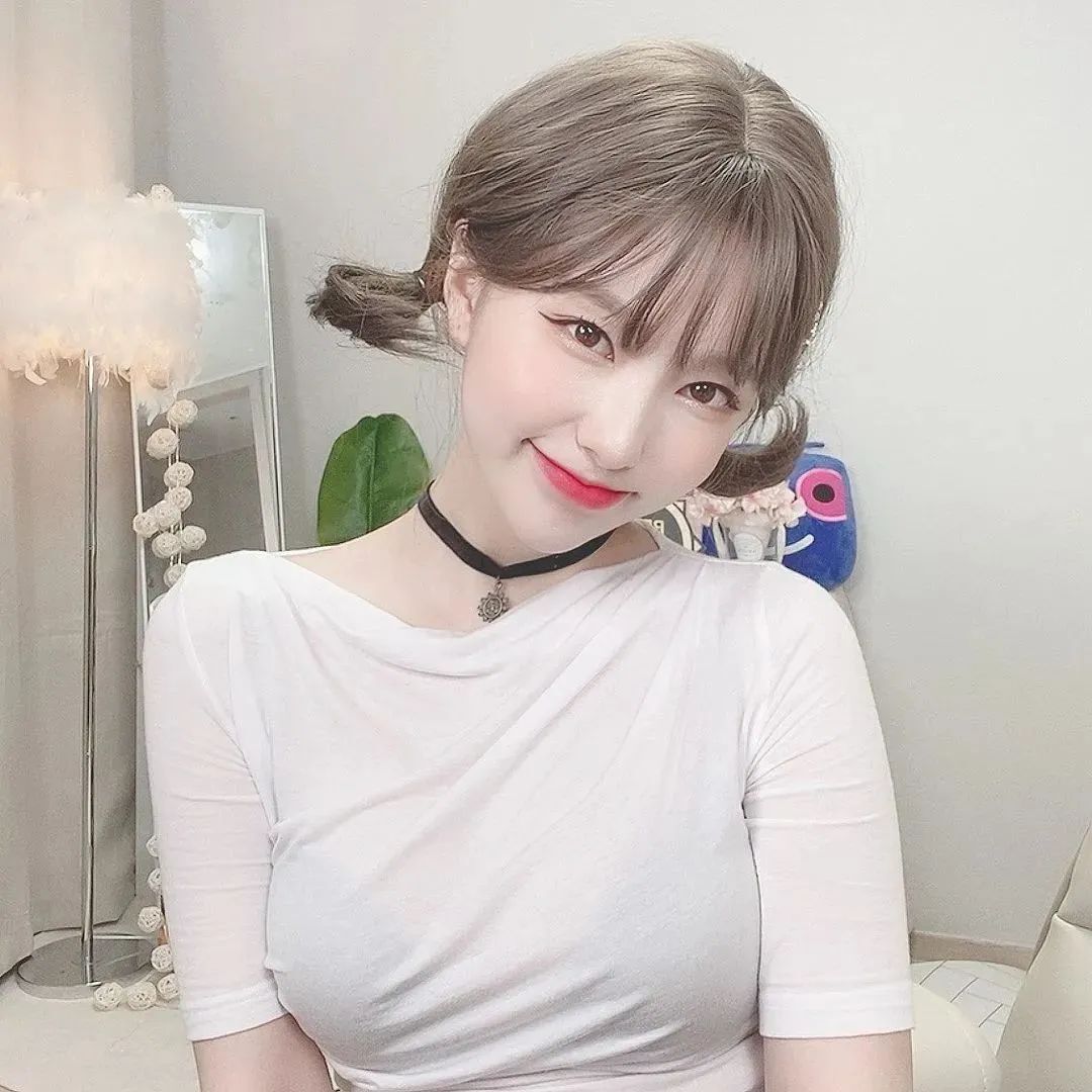 韩国网红dodong，甜美又性感的宝藏女孩