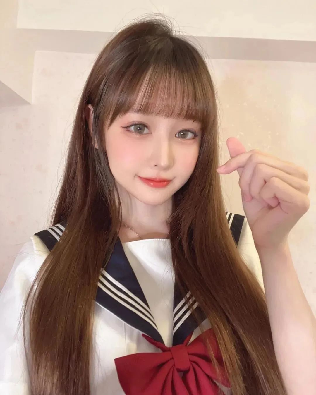 台湾网红王依渟，甜美迷人的气质女神