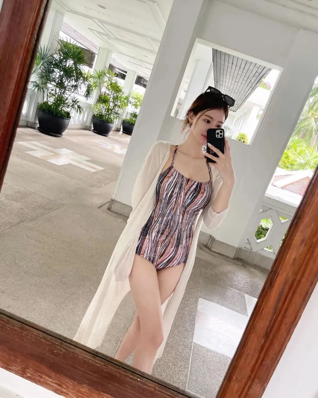 韩国网红ifwonder，甜美可人的服装店老板娘