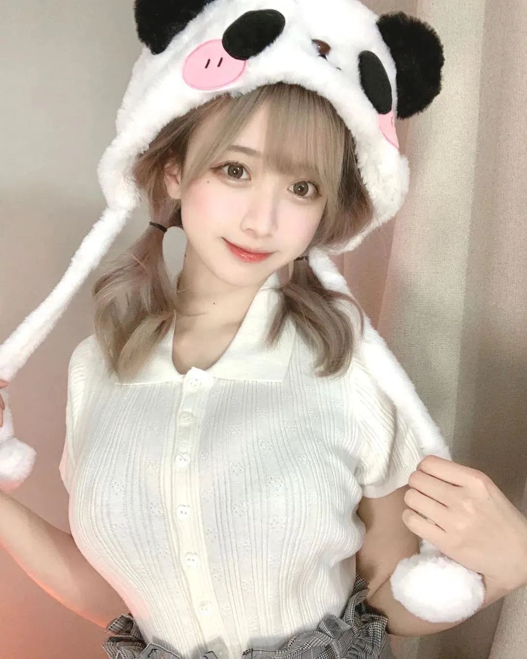 国产网红yami，清纯可爱的甜美系女神