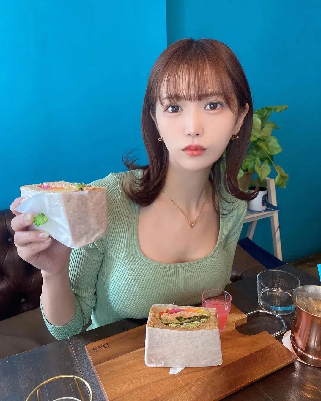 日本网红mori，清纯可爱的宝藏女孩