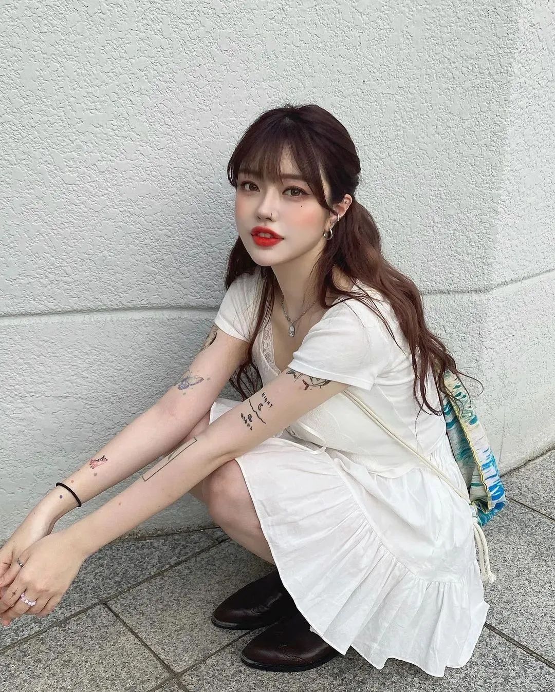 韩国网红hyeji，五官精致且韵味十足的时尚美女