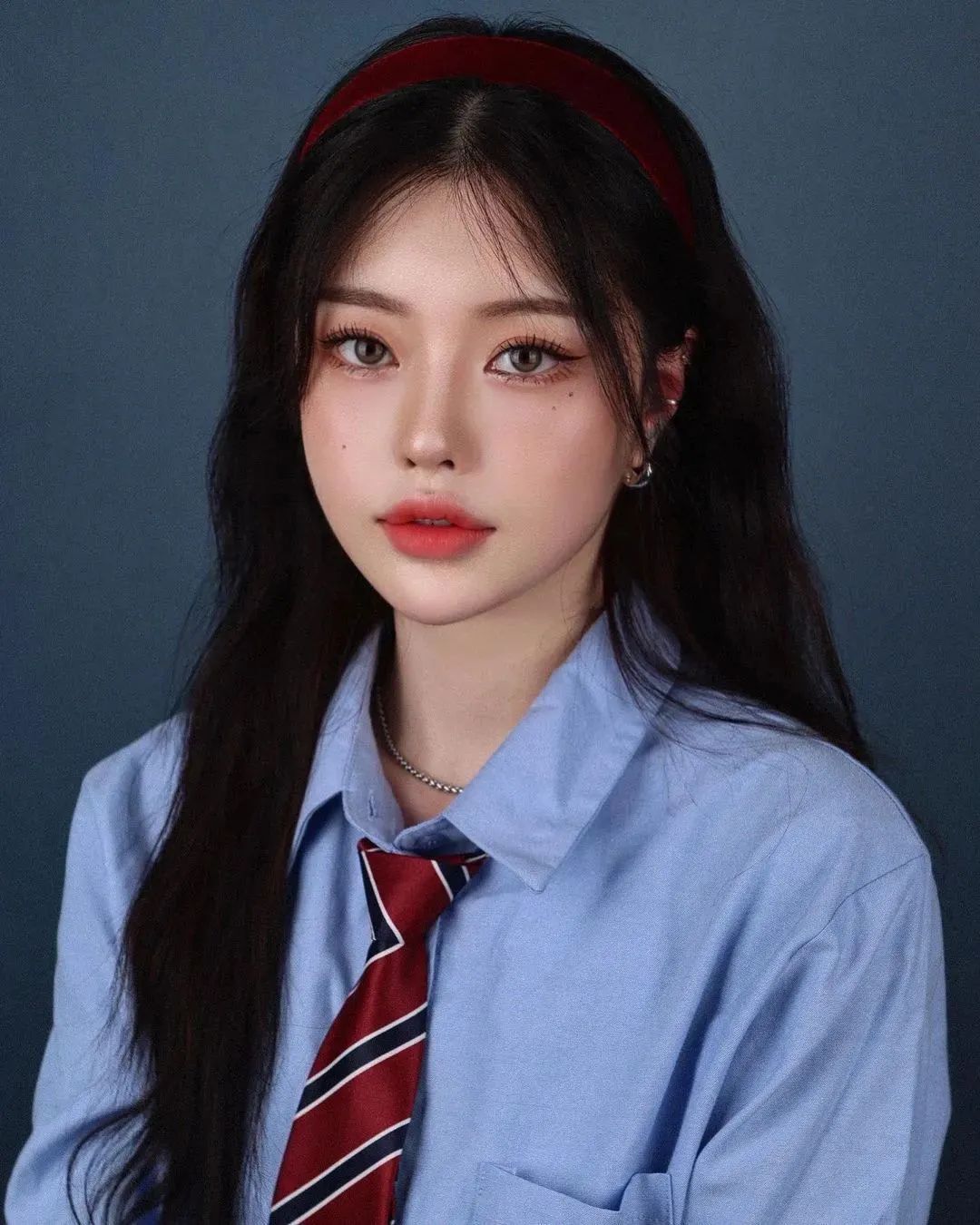 韩国网红hyeji，五官精致且韵味十足的时尚美女