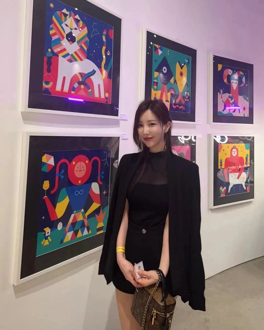 韩国网红 | 甜美又性感的御姐范女神
