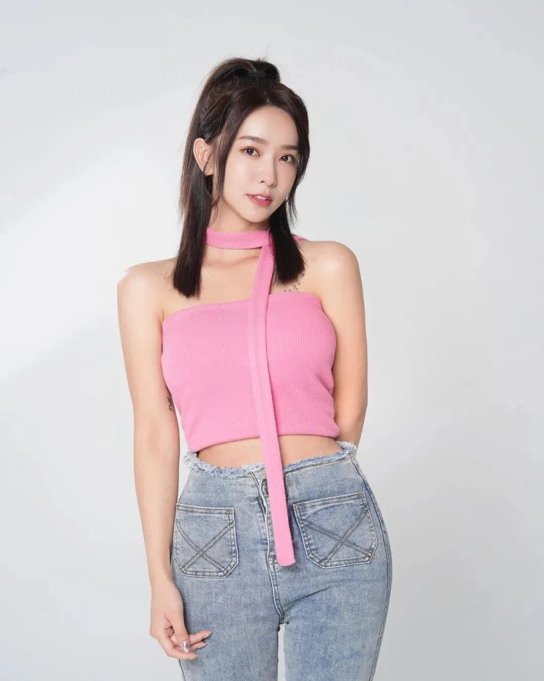 网红 | 甜美又可爱的性感写真女王