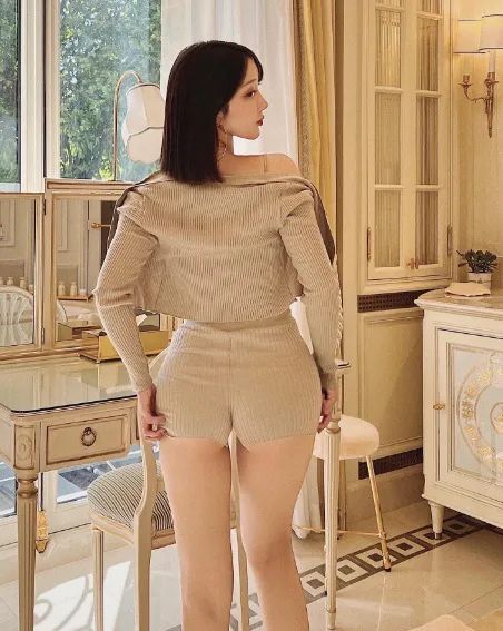 韩国网红 | amour，甜美又性感的顶级美女模特