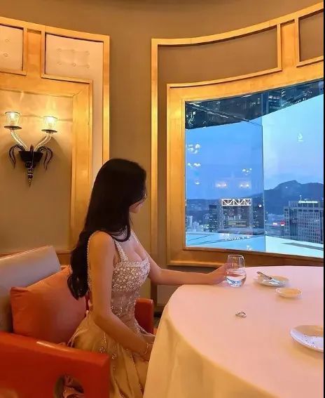 韩国网红 | lafemme，甜美又性感的御姐范女神