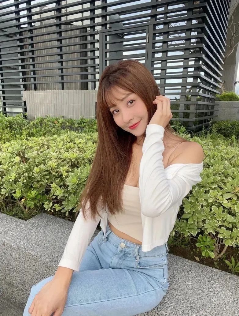 台湾网红 | 邱紫庭，清纯又可爱的啦啦队女神