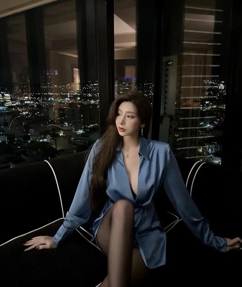 台湾网红 | 秒智，甜美又性感的顶级美女模特