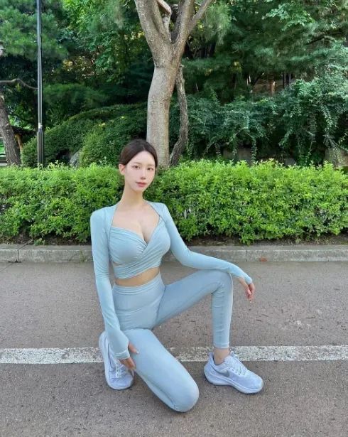 韩国网红 | yeong，甜美又性感的顶级美女模特