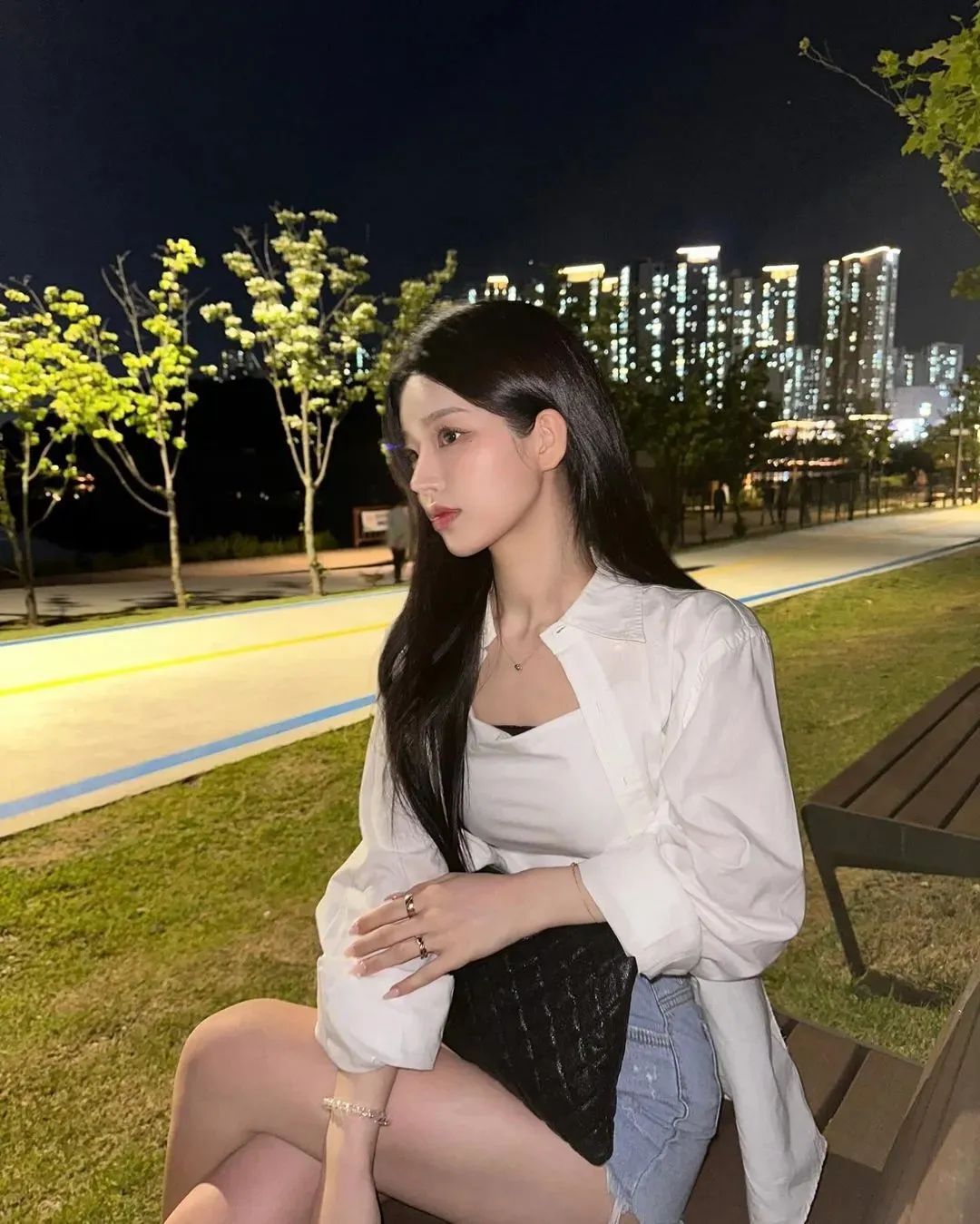 韩国极品模特！拥有纯天然完美“初恋”女神脸蛋的她，身材实力杠杠的！