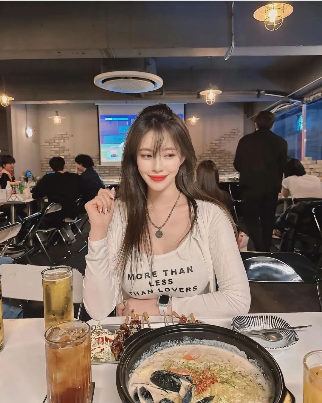 韩国顶级模特！拥有明星般完美容颜的御姐范女神，身材实力杠杠的！