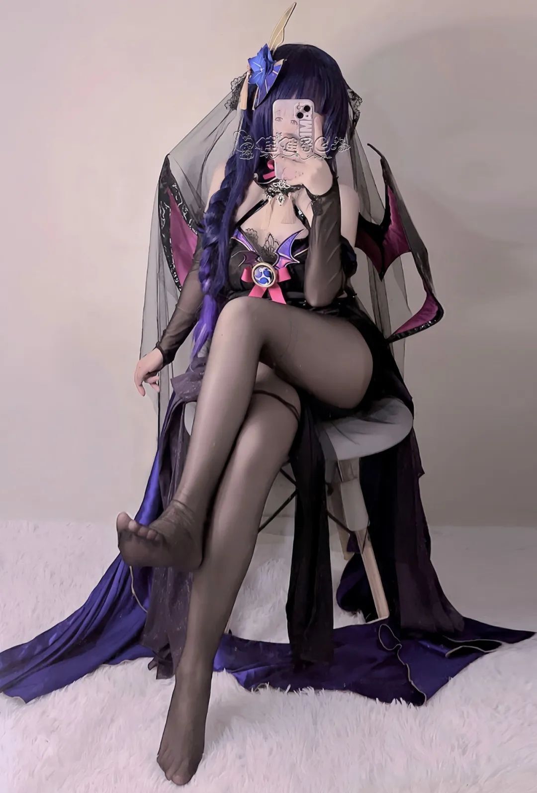 原神cos合集：花嫁神子太美了，勾勒柔软腰线与大长腿的迷人弧线！
