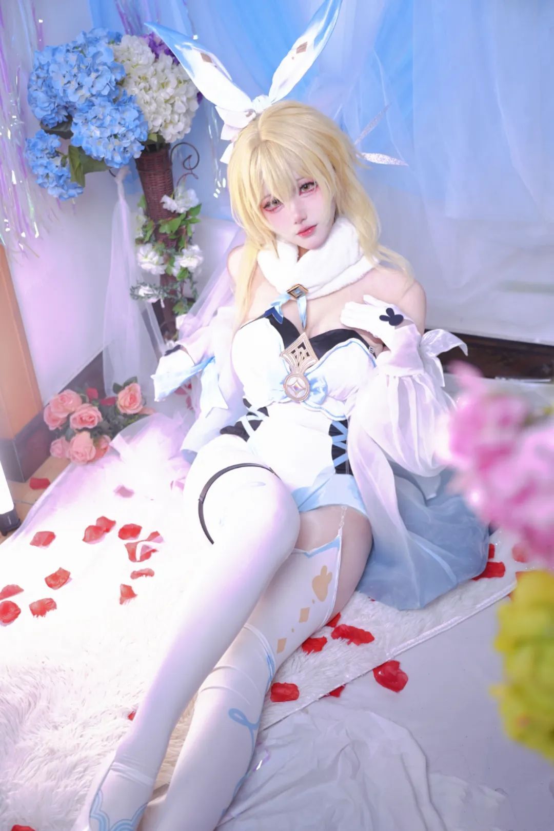 原神cos：黑丝+制服，雷神太顶了！兔女郎荧妹！白色婚纱刻晴让人心动！