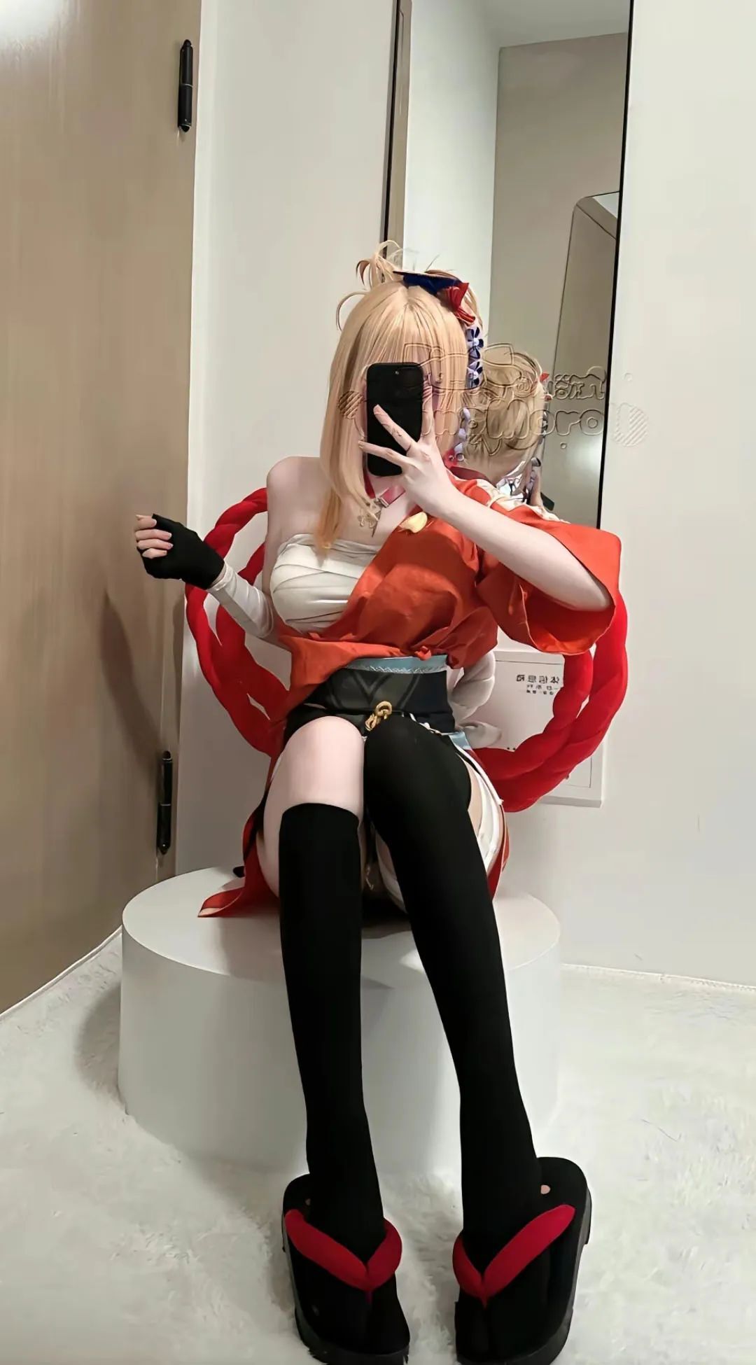 原神cos：勒肉白丝+制服，刻晴太清凉了！白丝JK绫华，雪白婚纱神子太顶级了！