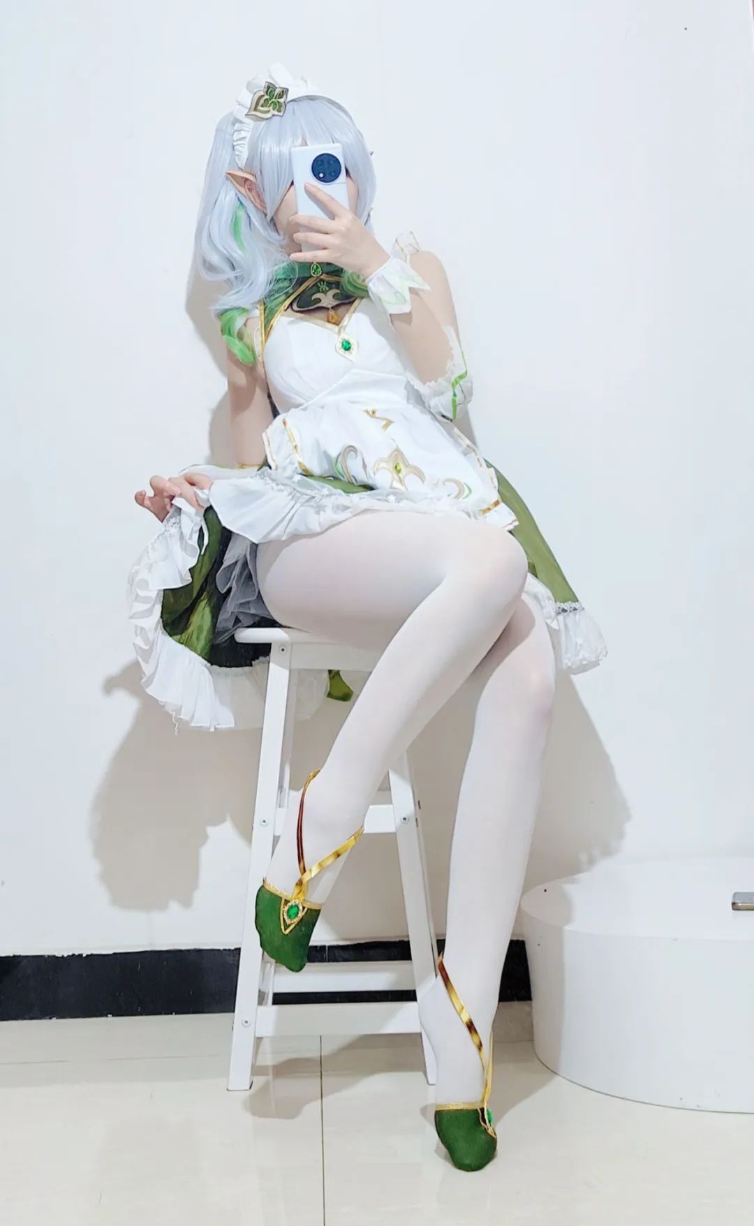 原神cos：泳装草神，护士装刻晴，婚纱神子，包臀裙申鹤，制服雷神让玩家狂喜！