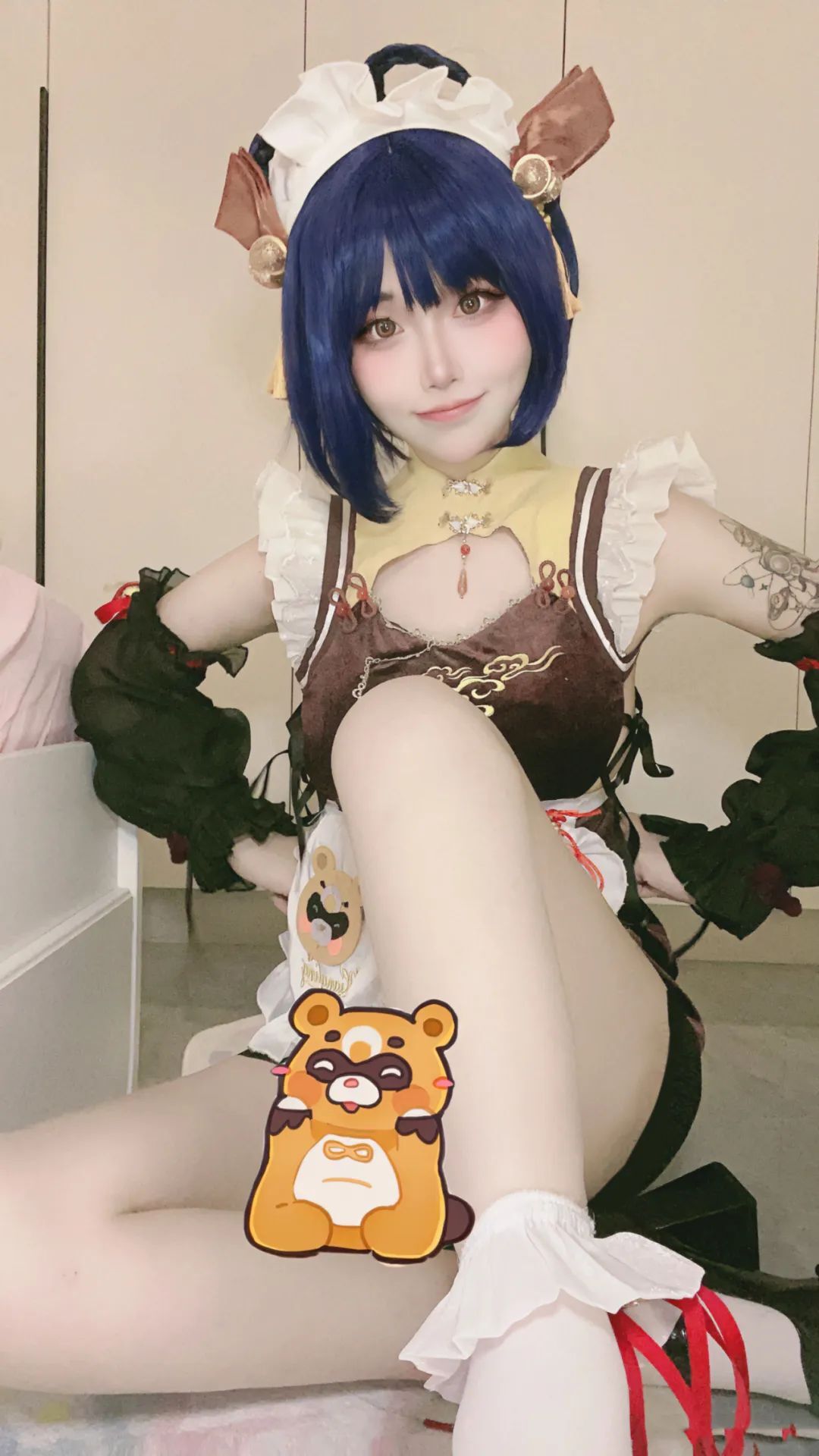 原神cos：白丝护士装刻晴，ol制服雷神太御了！包臀裙申鹤，泳装八重神子让人狂喜！