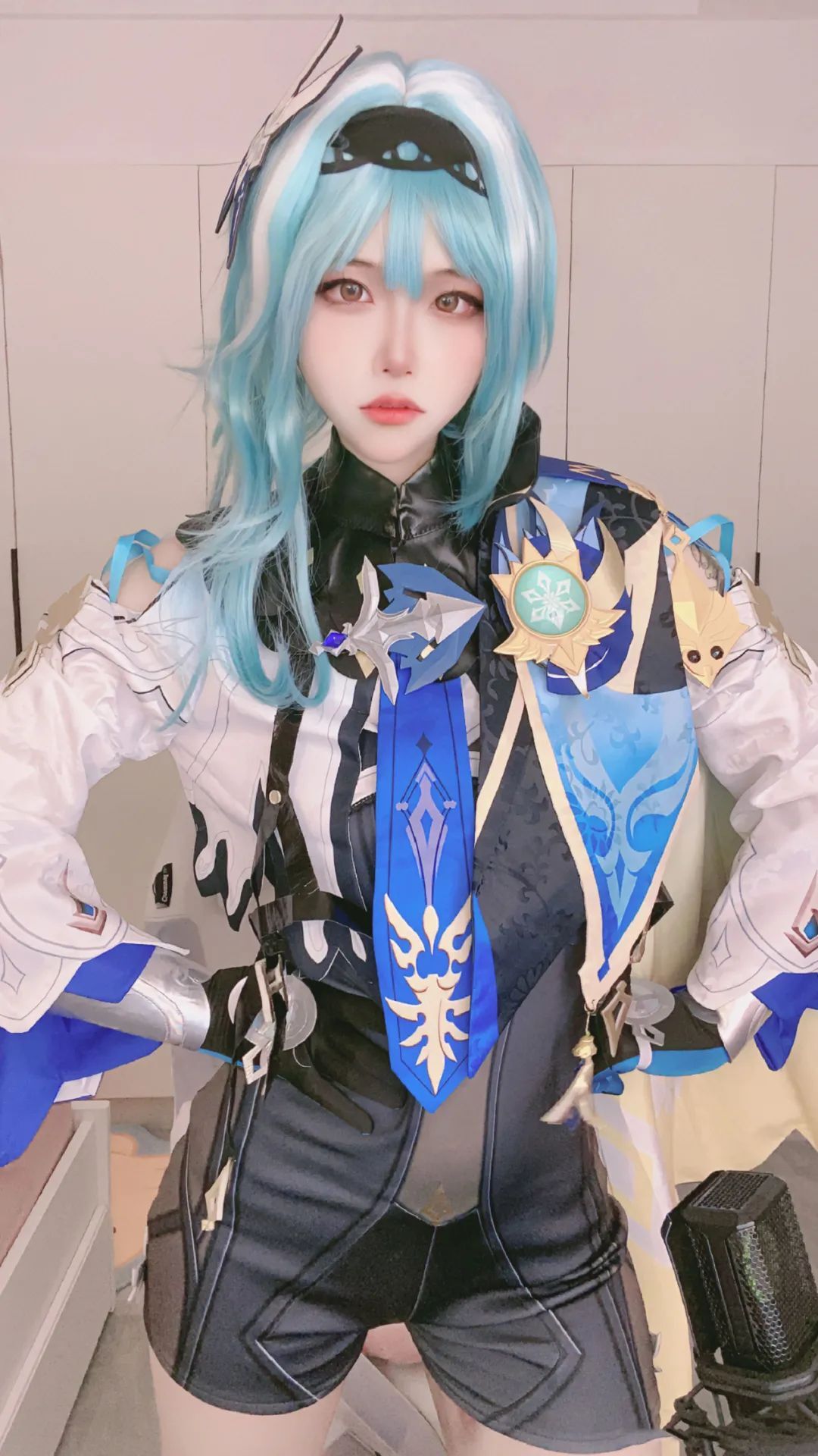 原神cos：白丝护士装刻晴，ol制服雷神太御了！包臀裙申鹤，泳装八重神子让人狂喜！