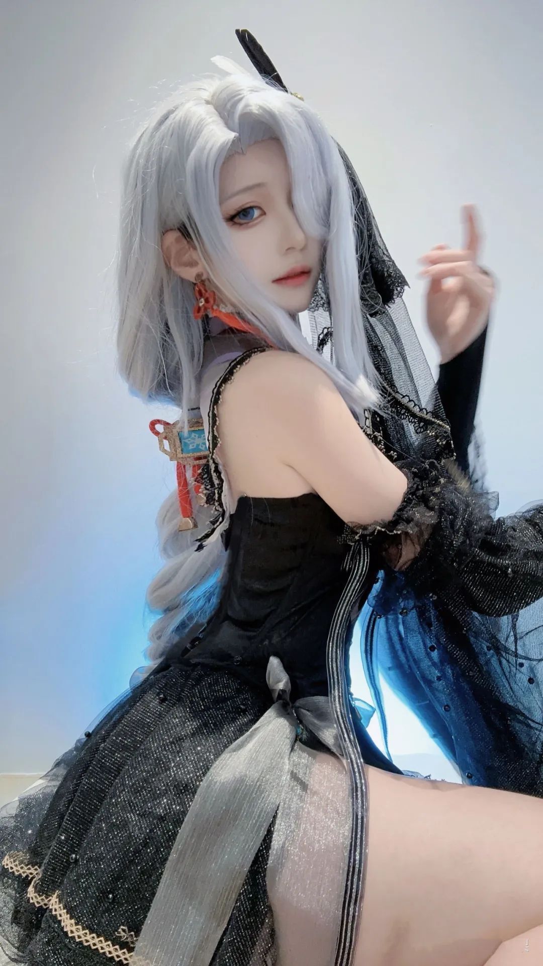 原神cos：黑丝+制服，OL申鹤让人狂喜！刻晴白丝制服，雷神新服装真是太顶了！