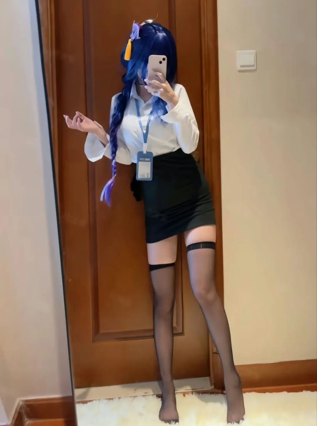 原神cos：黑丝+双马尾，女仆刻晴太美了！泳装绫华，制服OL雷神，女仆甘雨让人狂喜！