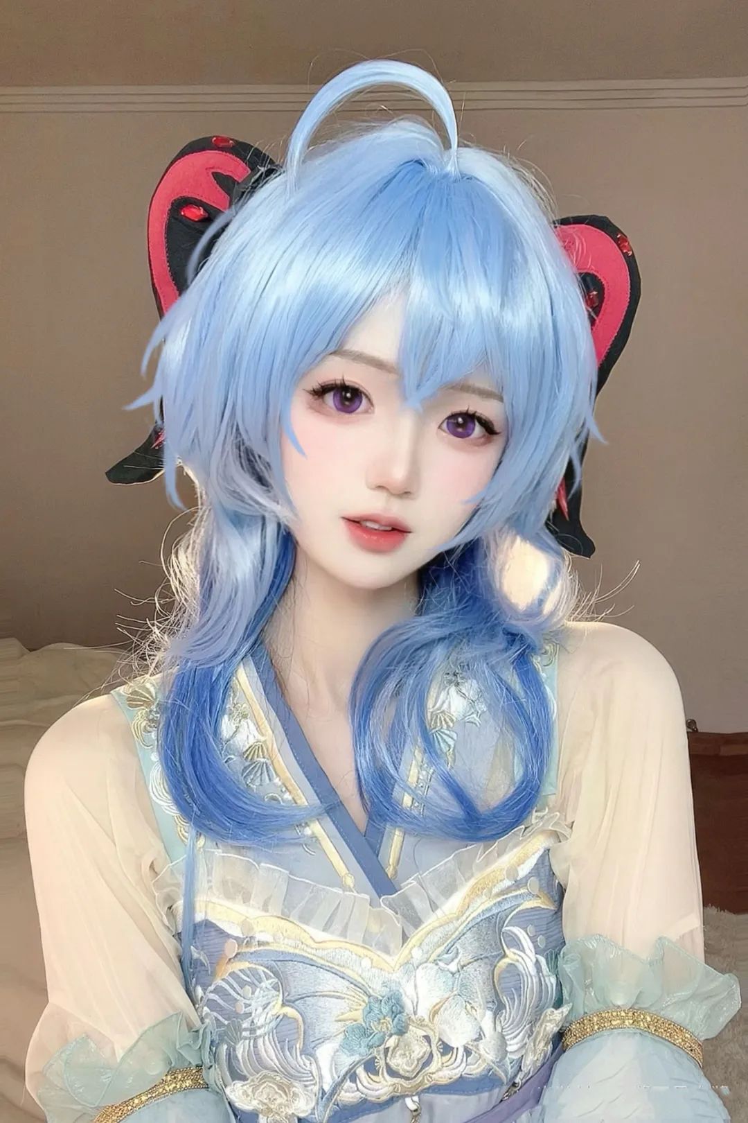 原神cos：汉服甘雨真是美爆了！绫华大小姐连衣裙真是绝美！黑丝菲谢尔，白月光归终我爱了！