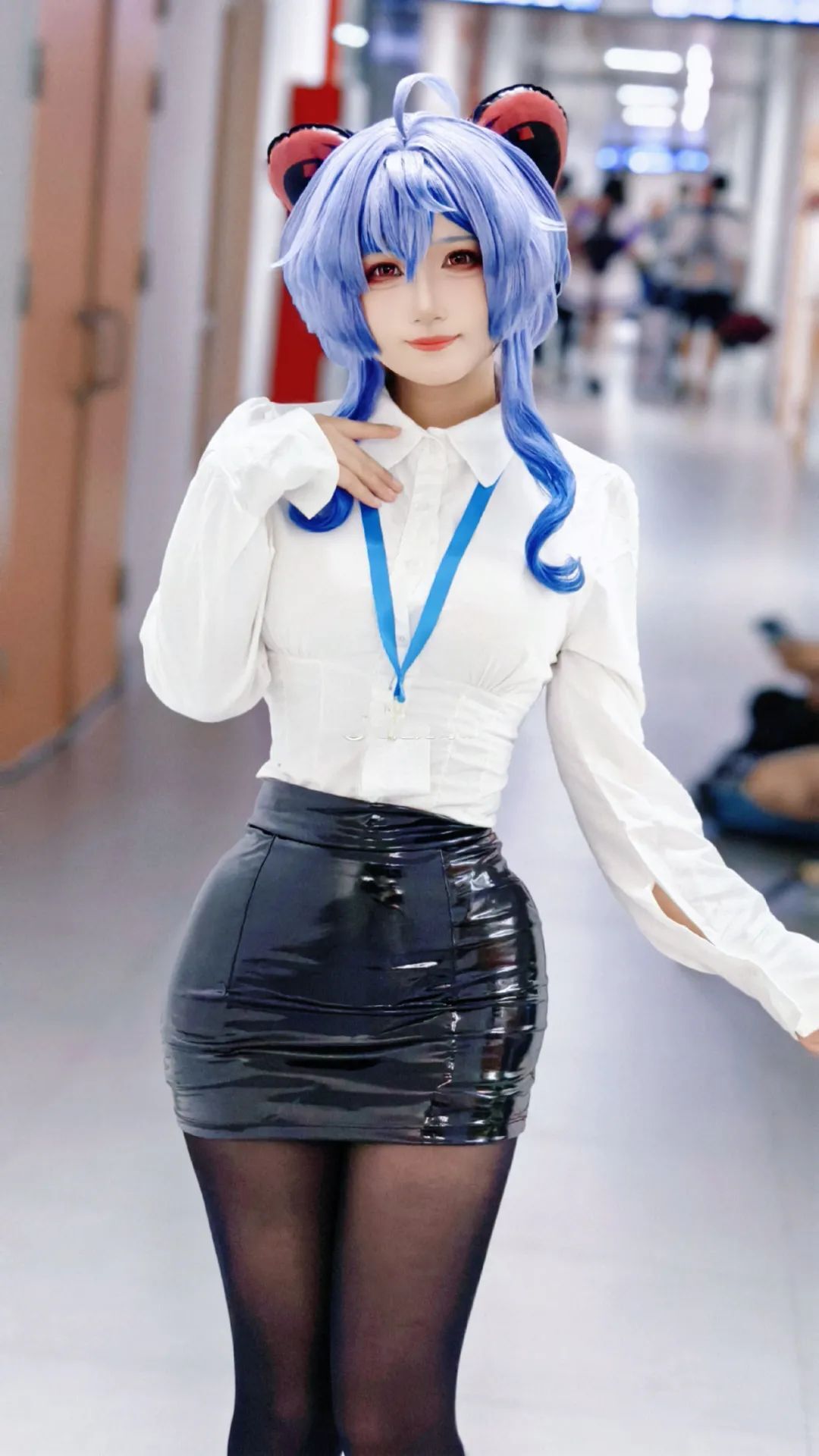 原神cos：白丝+修女服，甘雨太顶了！白丝制服刻晴太御了！包臀裙申鹤，包臀裙申鹤太美了！