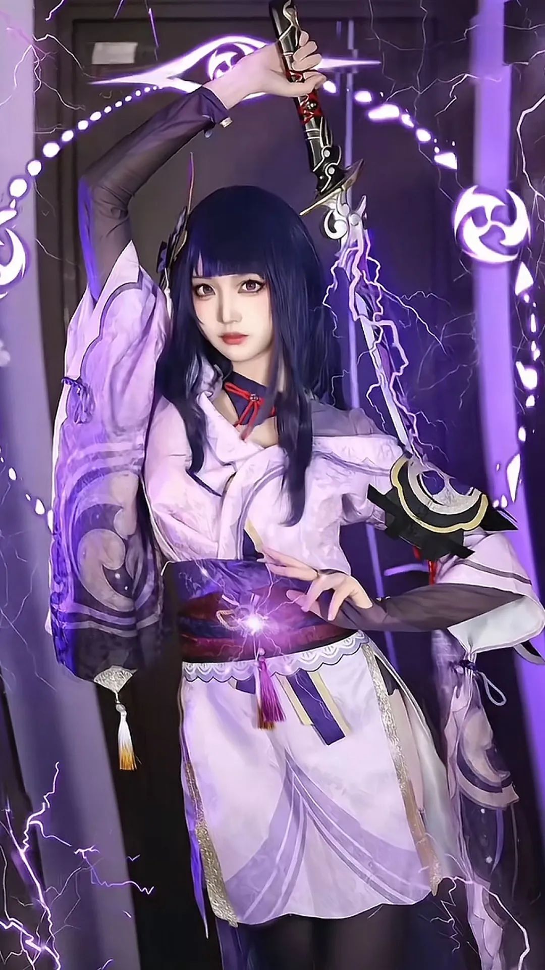 原神cos：黑丝+双马尾，女仆莫娜太美了！泳装妮露，和服雷神，绮良良表情太萌了！