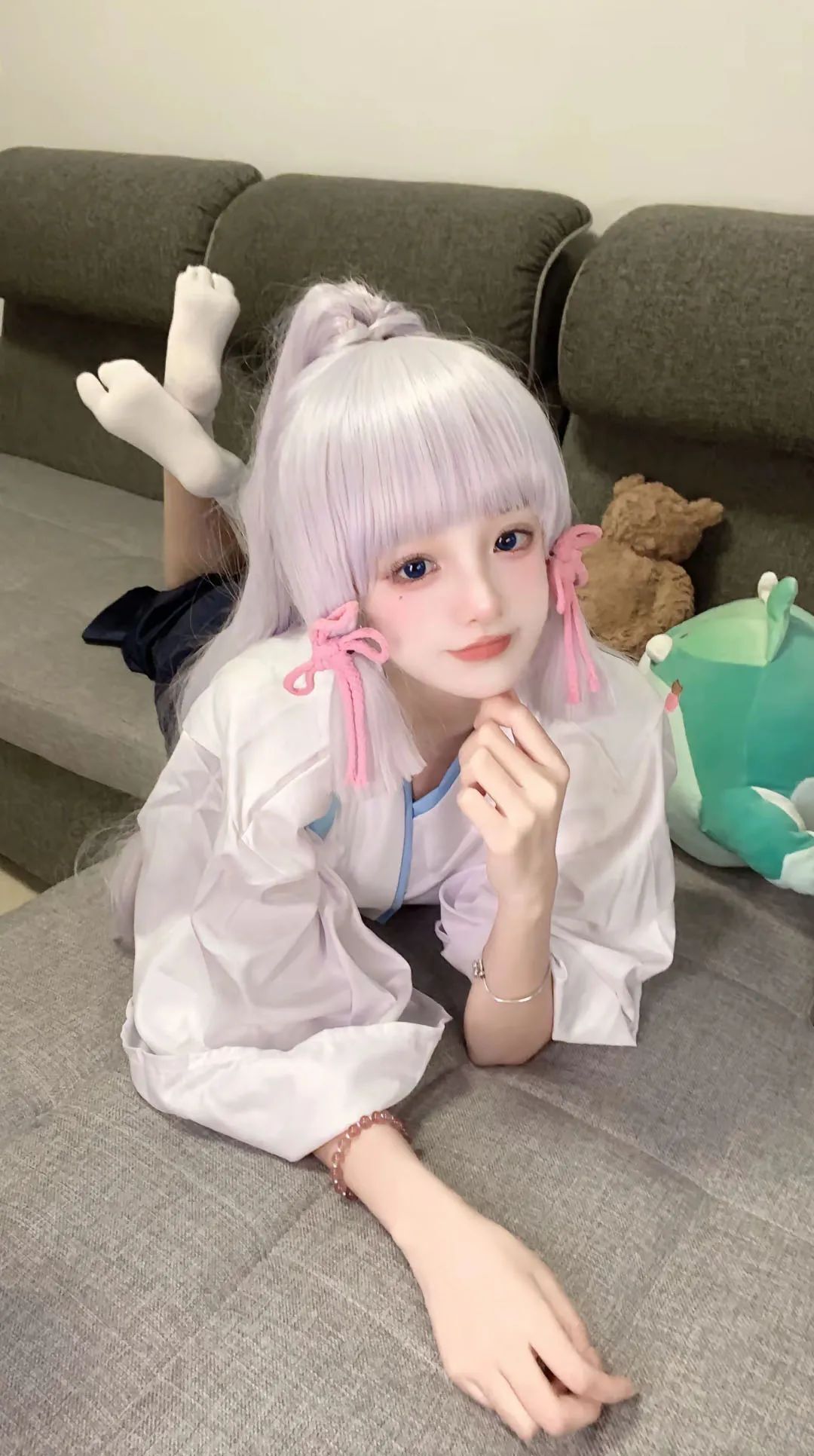原神cos：黑丝+皮裤，制服神子太顶级了！包臀裙申鹤，婚纱绫华，旗袍甘雨，刻师傅嘟嘴太可爱了！