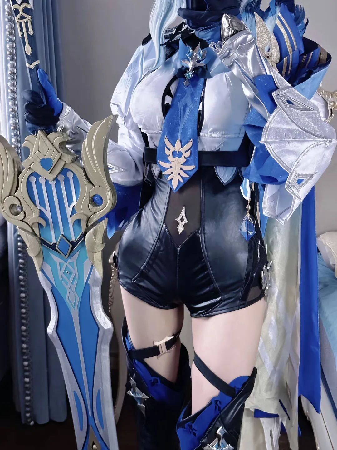 原神cos：破洞黑丝+制服，甘雨太顶了！超短裙心海巨可爱！黑丝双马尾莫娜，黑丝皮裤雷神让人狂喜！
