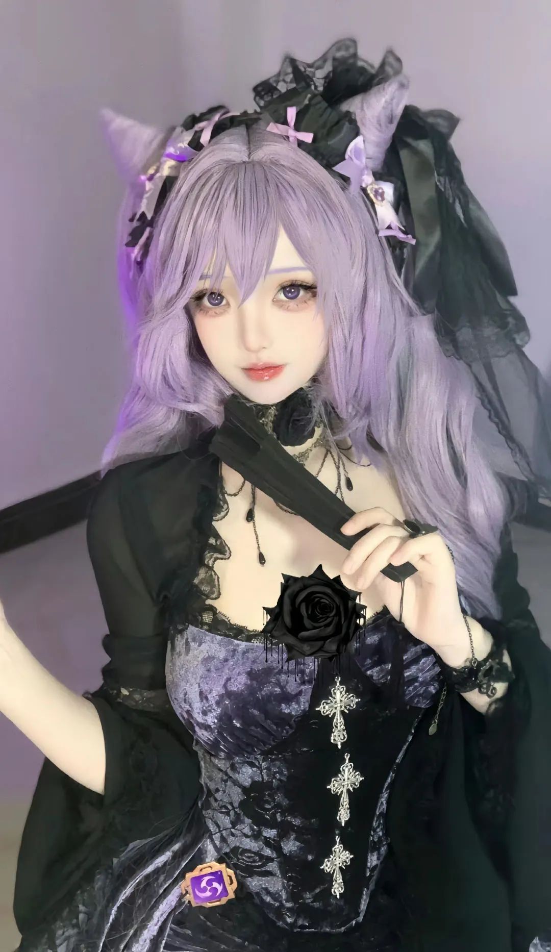 原神cos：黑丝纱裙刻晴太俏皮了！洛丽塔心海，黑丝双马尾莫娜超可爱！水中泳装申鹤美翻了！