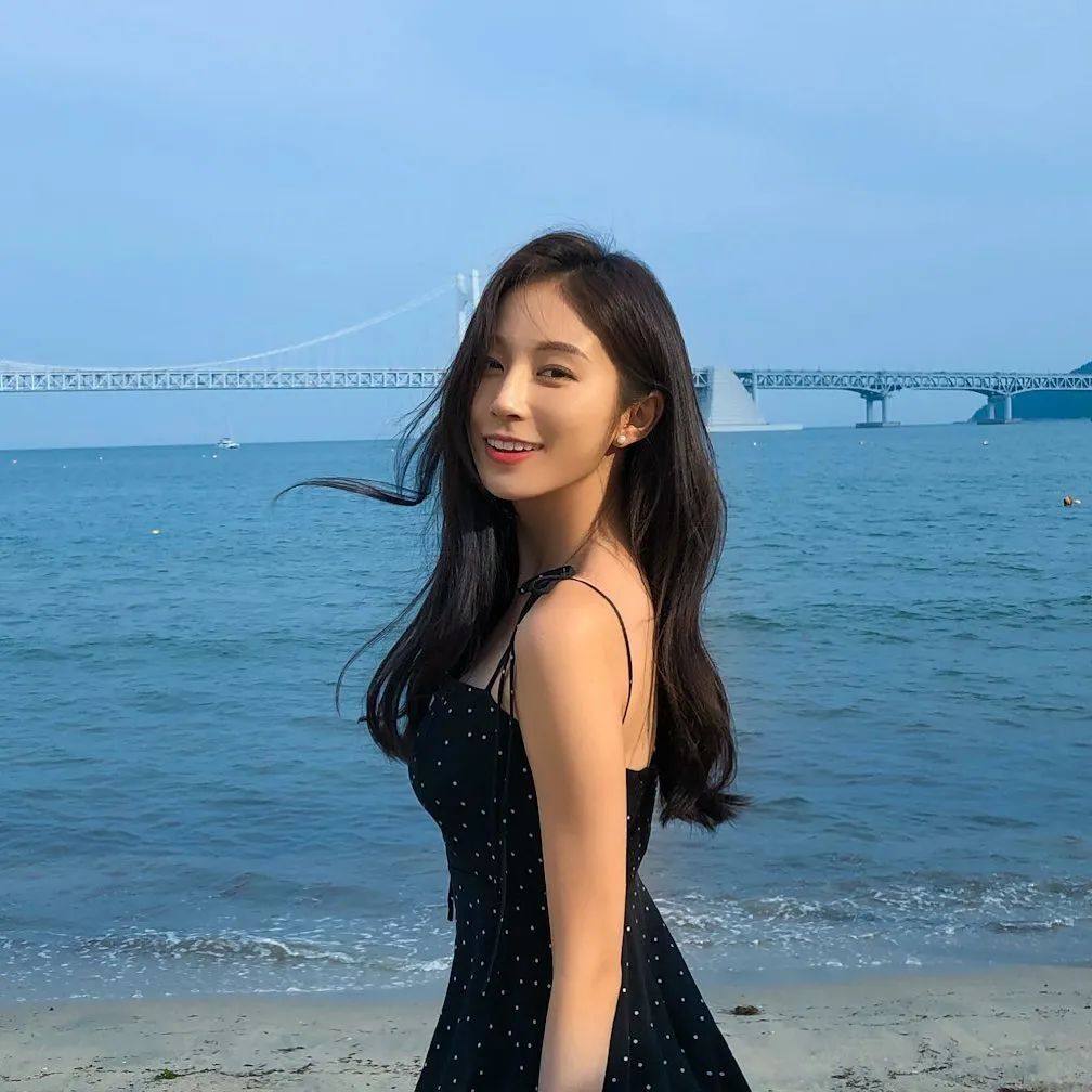 INS美女|韩国模特金宝拉，“韩版张钧甯”的性感图片集