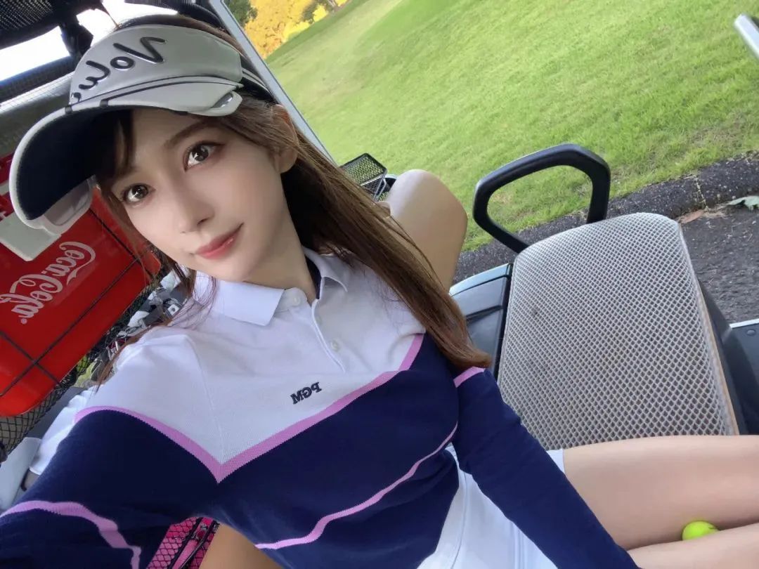 雪平莉左写真及INS图片集，日本模特赛车皇后