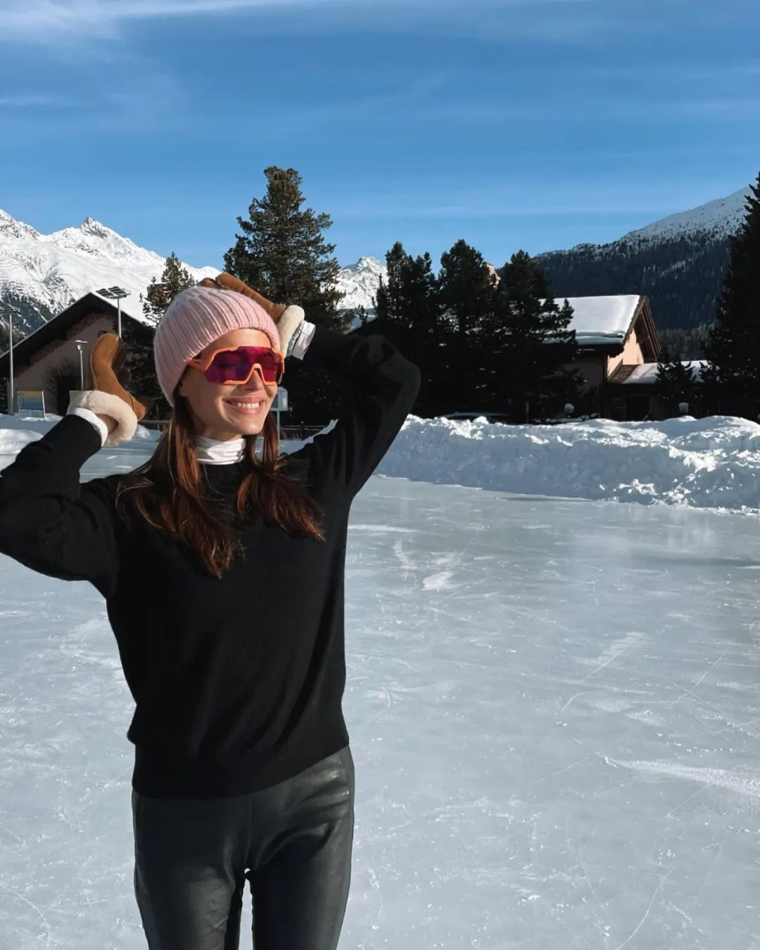 模特Nicole Porturalski，27岁的单亲妈妈竟是布拉德·皮特的新女友