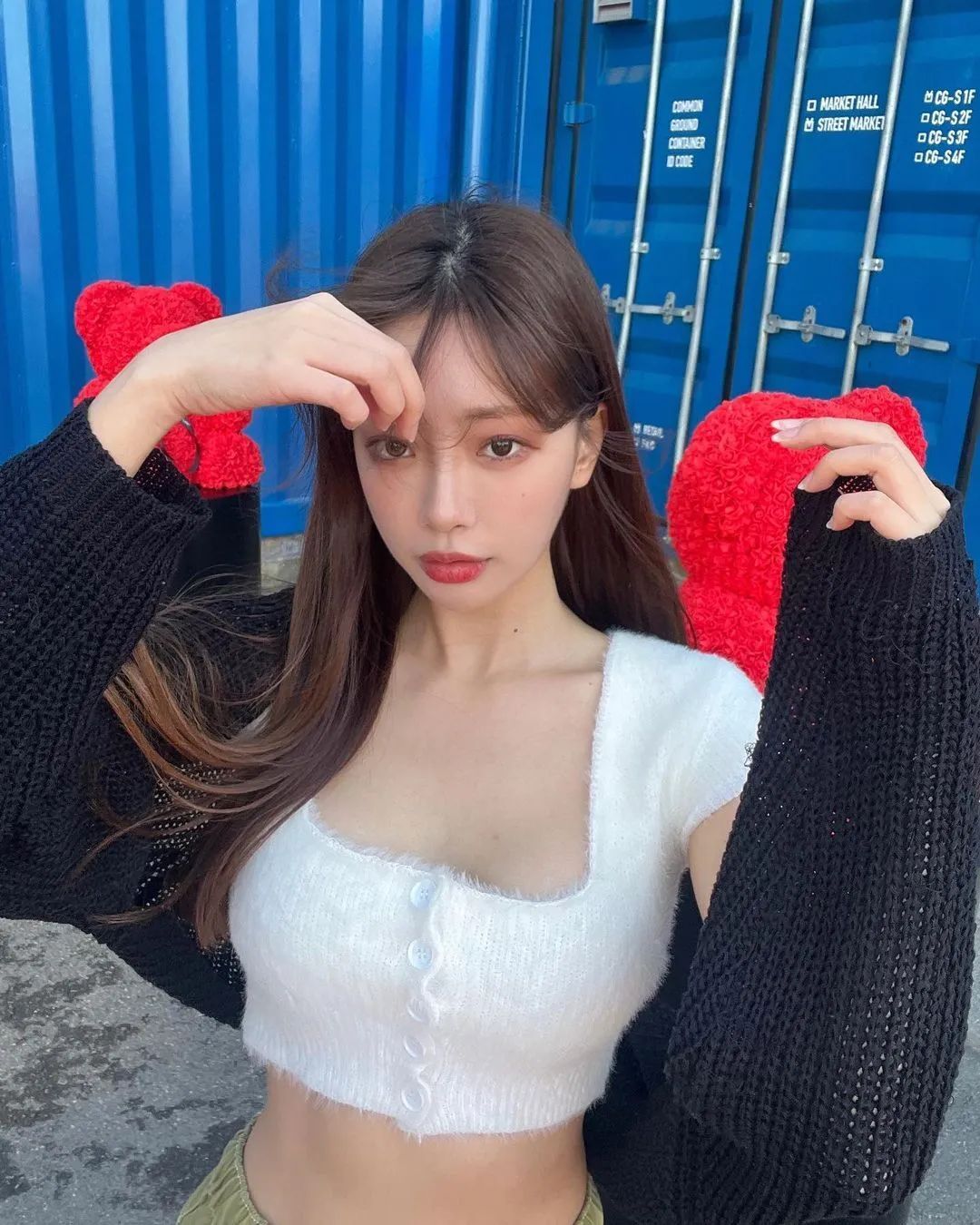 INS美女 | 韩国模特haesoll，逆天身材完美颜值