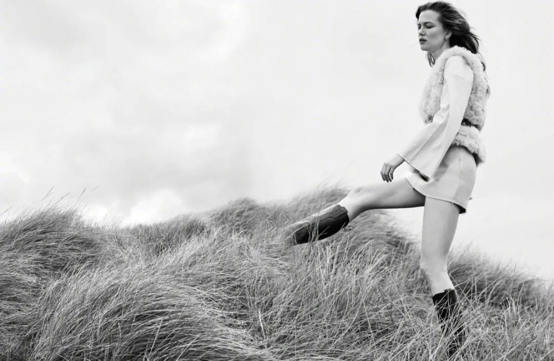 超模Kasia Struss，狂野酷飒！Elle France  2023年6月刊