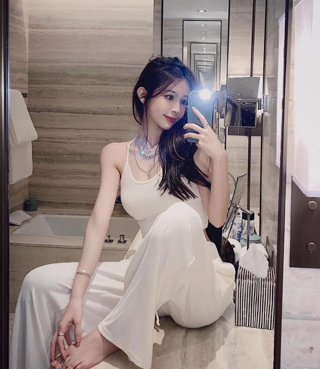 台湾时尚模特，太会穿了……美得不要不要的