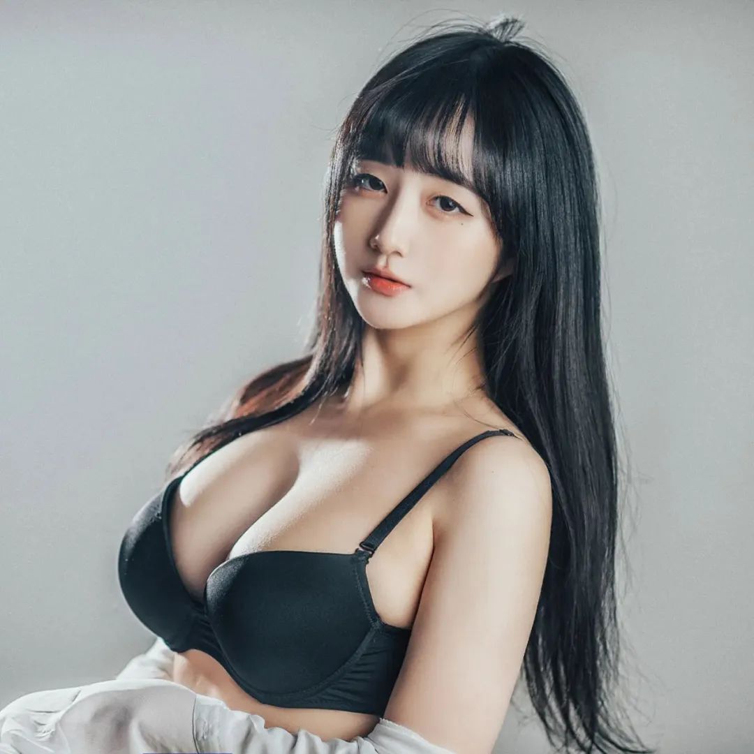 韩国模特Han Jina，可爱童颜，与不科学的丰满身材